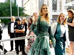 Namensanhörung am 2. November : Vivienne Jolie kommt der Streichung von "Pitt" näher