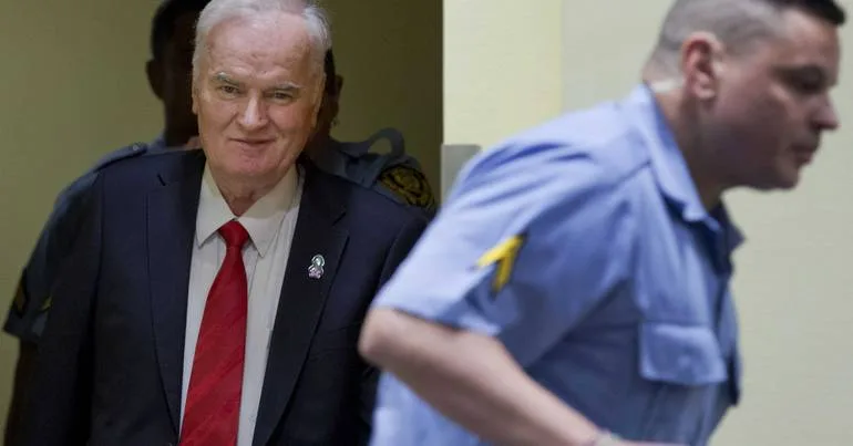 Morreu Ratko Mladić, o "carniceiro de Bósnia"