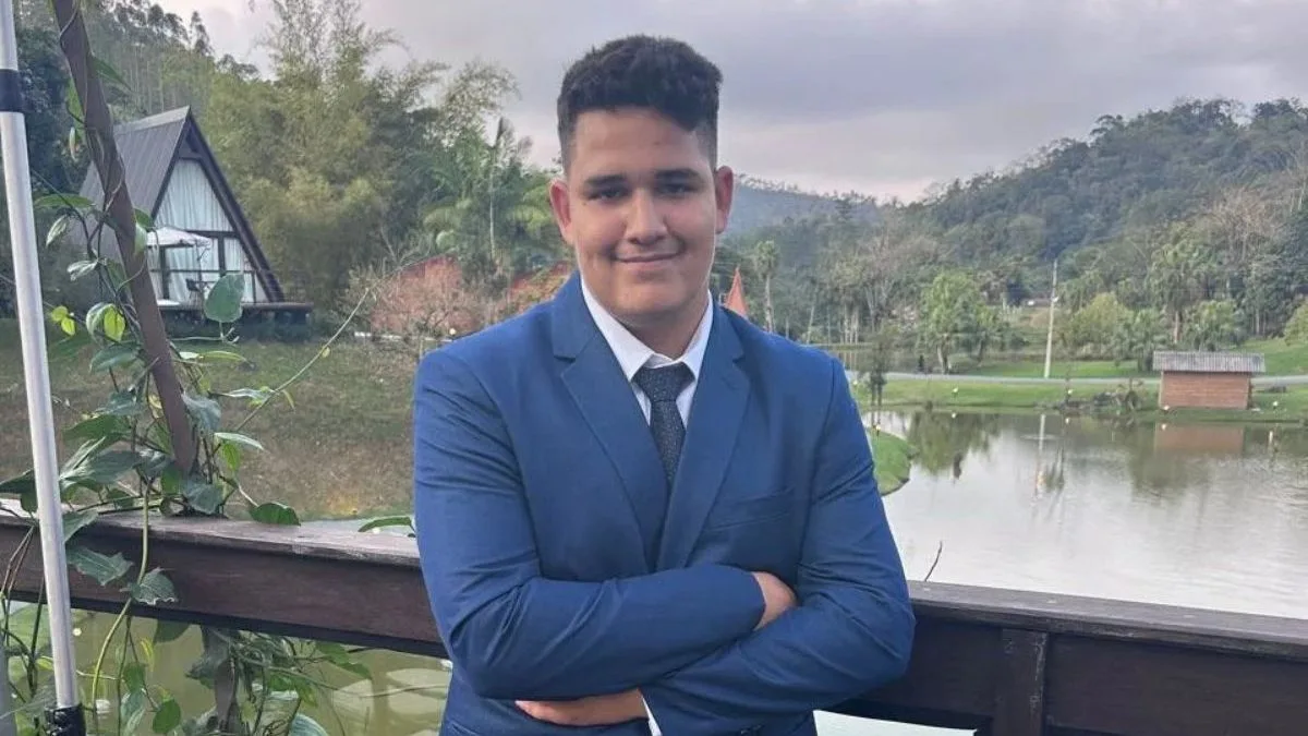 ‘Perda irreparável’: motociclista de 18 anos morre em colisão contra carro em SC