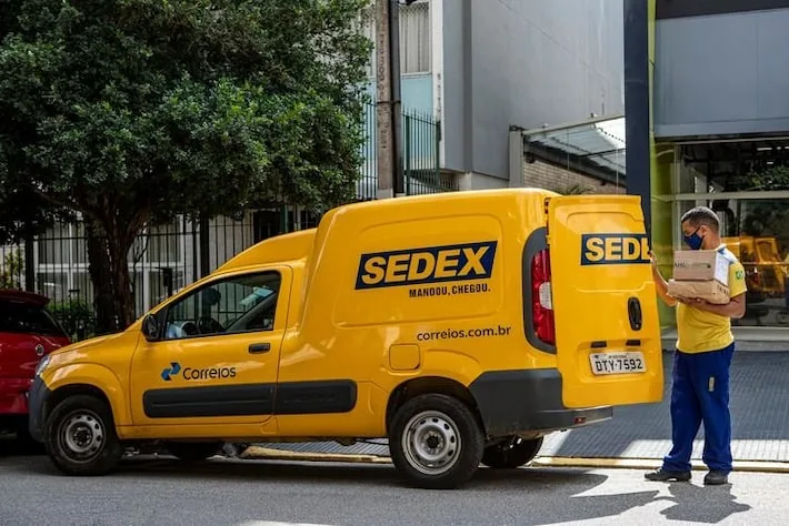 Correios e AliExpress firmam acordo para entregas mais rápidas nas compras de fim de ano