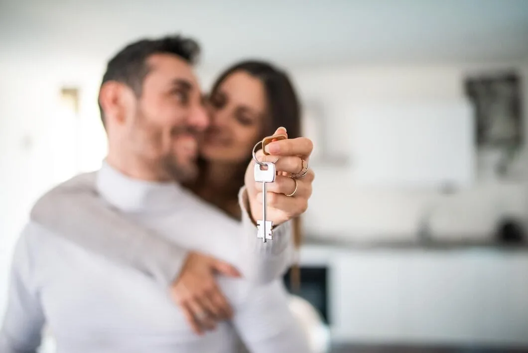 Qué significa ser hobosexual, el fenómeno que pone el amor y la vivienda en la misma ecuación