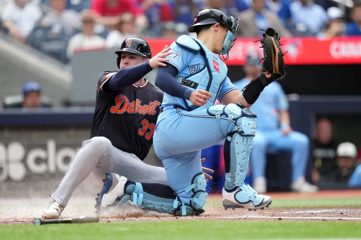 Blue Jays earn critical 5-1 win over Tigers to keep pace in AL wild-card chase