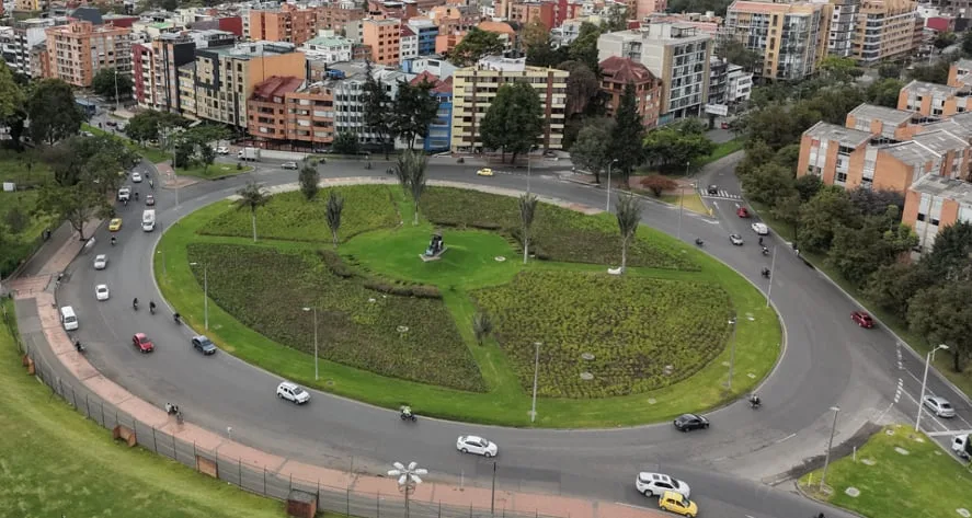 Distrito de Bogotá defendió semaforización de la glorieta de la 63 con 50, pese a críticas: “La comunidad pidió un cruce”