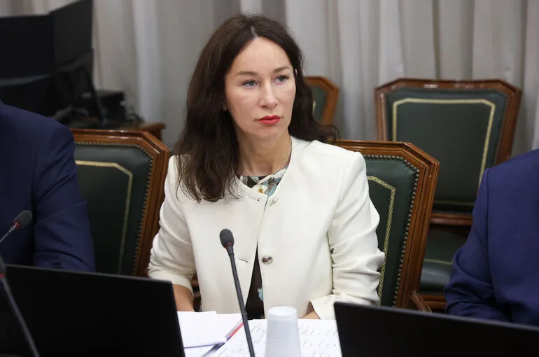 Сенатор Дягилева прогнозирует дальнейший рост доли рубля в международных расчетах