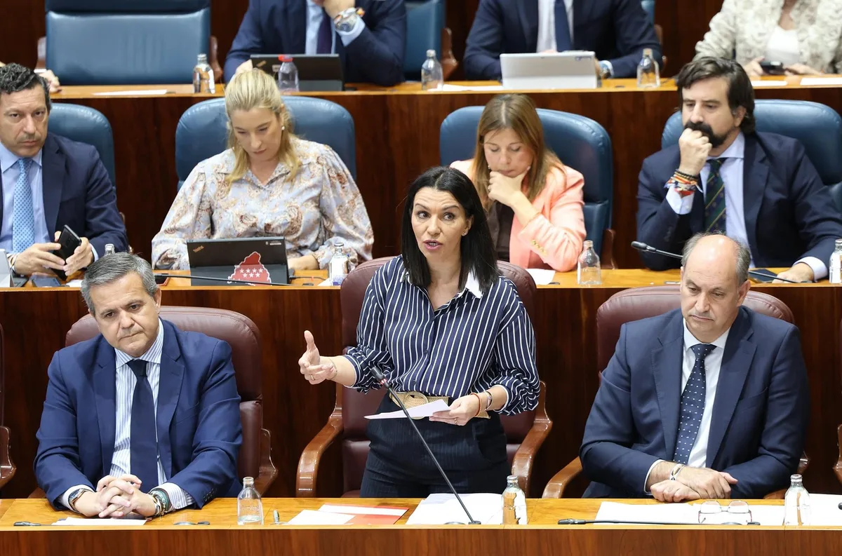La Comunidad descarta medidas ante "huelga política" y avisa de que no les "amedrentan" camisetas de colores