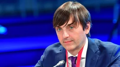 Кравцов назвал предельную недельную нагрузку для школьников