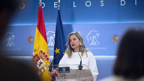 Sumar postula a Verónica Martínez como referente para las listas de Frente Amplio a las elecciones generales