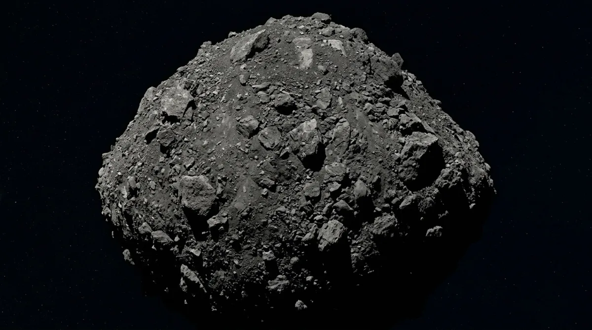 Bennu parece uma pilha de escombros girando no espaço e suas rochas guardam ingredientes formados antes mesmo do Sistema Solar existir
