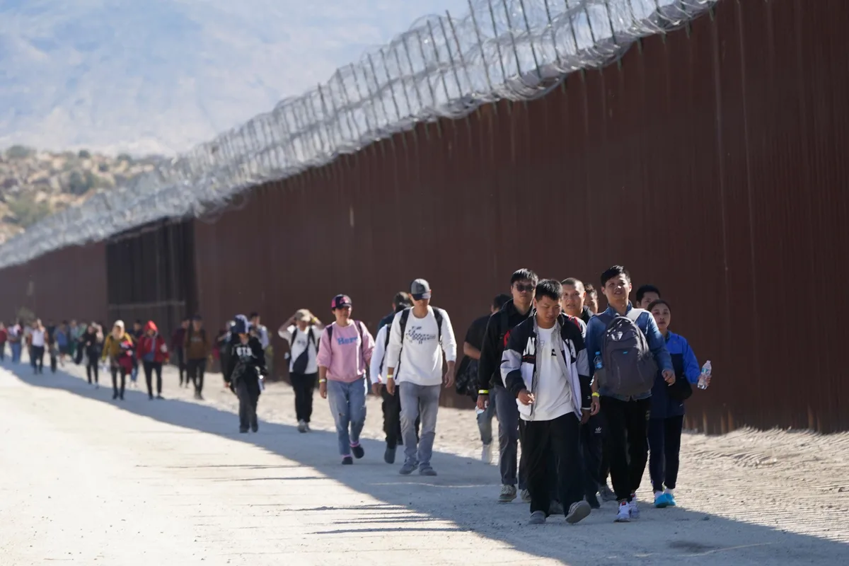 Aumento en los cruces fronterizos en la última década transformó a EU. ¿Quiénes eran los 4.5 millones de migrantes y adónde fueron?