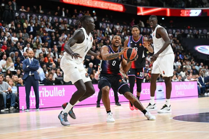 Paris s'enfonce sur le parquet de l'Etoile Rouge Belgrade en Euroligue