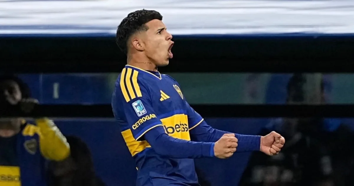 Qué dijo el cuerpo técnico de la Selección de Leo Flores, tras sus semanas más explosivas
