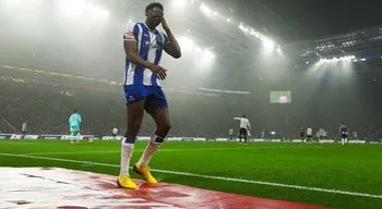 Samu espera estrear-se a marcar na `Champions` no seu regresso a Sevilha