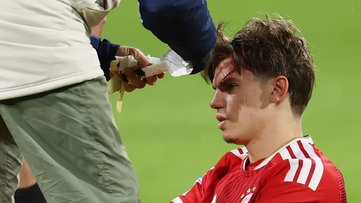 Nach brutalem Kopf-Crash - Horror-Narbe bei Bayern-Juwel