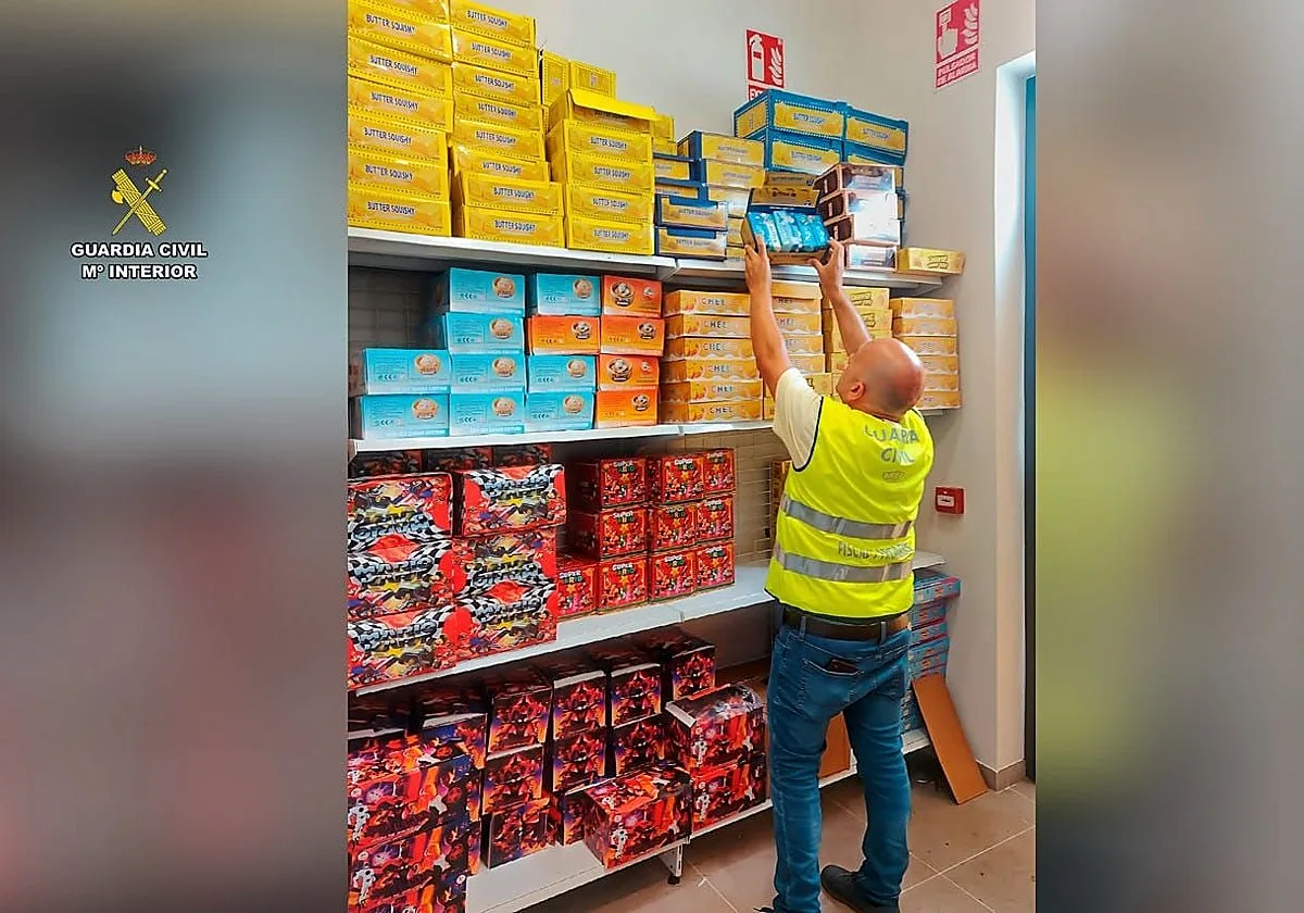 Retiran más de 80.000 juguetes peligrosos, entre ellos «squishys tóxicos», a la venta en fiestas patronales de La Coruña