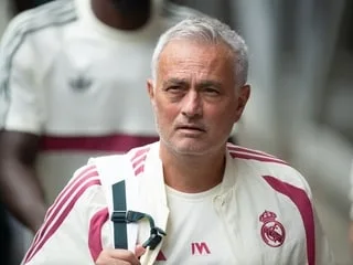Real Madrid. « Je suis l’un d’entre vous » : de retour, José Mourinho présenté dans un stade vide