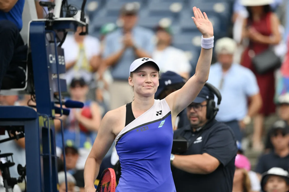Rybakina estreia com vitória e inicia caça à Sabalenka no US Open