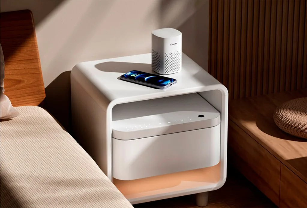 Xiaomi acaba de matar a IKEA: así es su nueva mesita de noche con hilo musical, cargadores y mucho más
