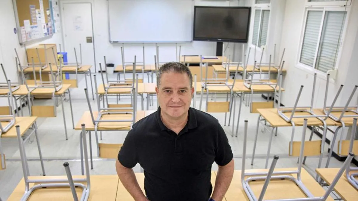 “La escuela no puede hacerlo todo: o simplificamos o ponemos más recursos”