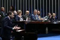 Impacto e realidade de empresas não foram ignorados, diz Hugo sobre 6×1