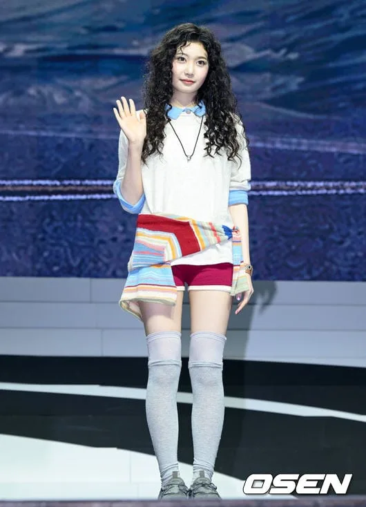[사진]튜이드 사키 '매력적인 히피펌'