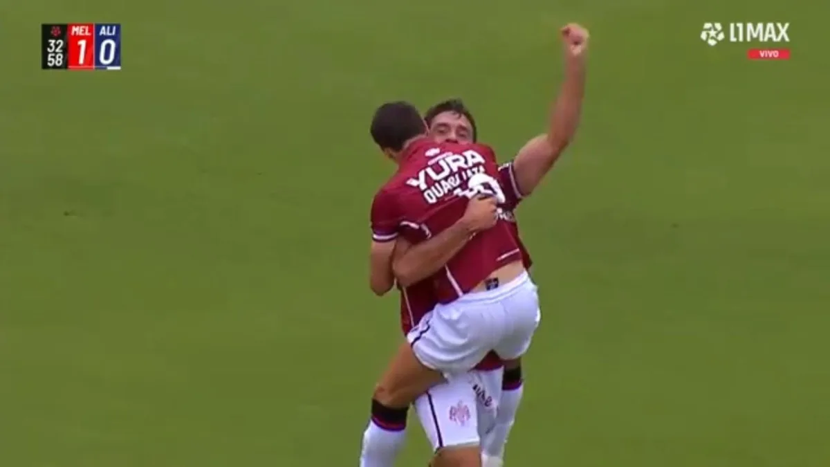 Gol de Cristian Bordacahar con fuerte cabezazo tras una salida presurosa y a destiempo de Alejandro Duarte en Alianza Lima vs Melgar por Liga 1 2026