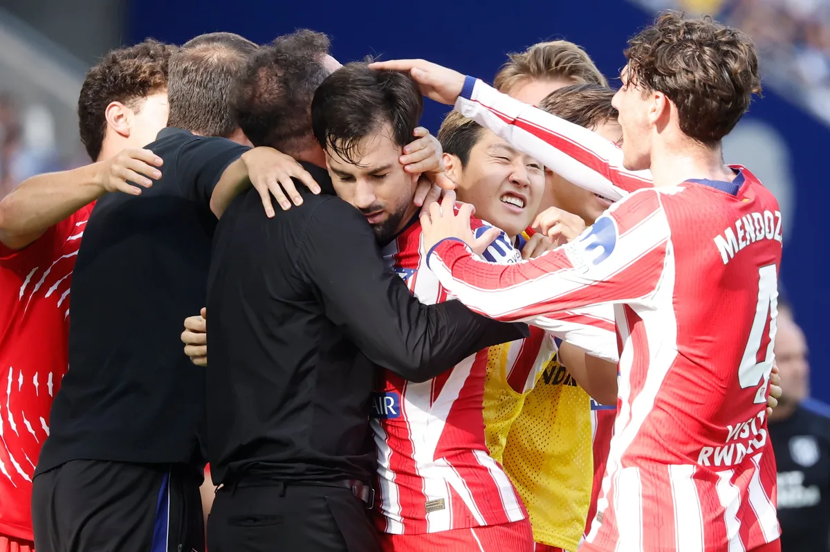 Baena, en plan estrella, y Julián vuelve a sonreír en el Atlético