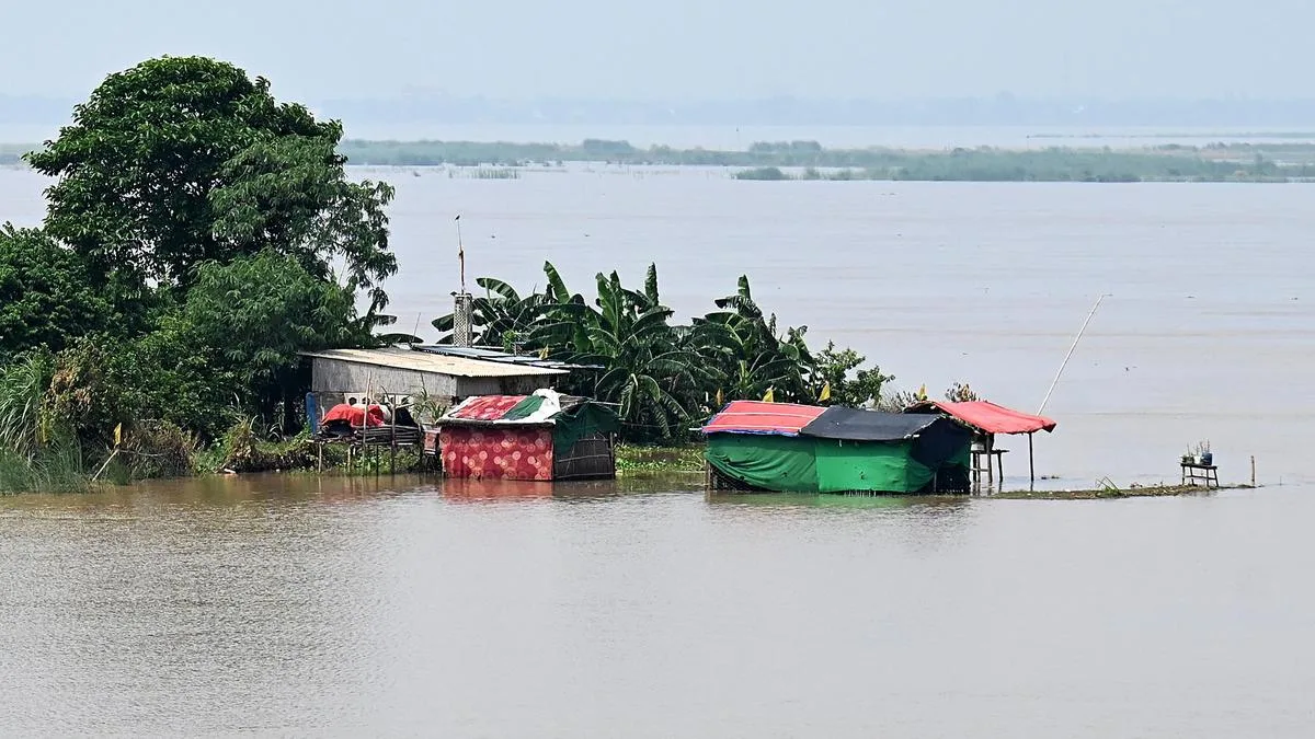 Water levels subside in Bihar rivers, reducing flood risks a day after Nepal tragedy