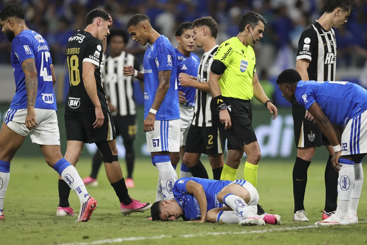 Atacante do Cruzeiro, Bruno Rodrigues sofre fratura na costela e na face