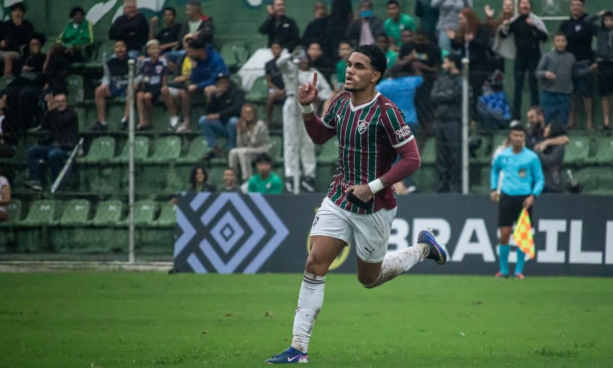 Fluminense vence e garante vaga nas quartas do Brasileirão Sub-17