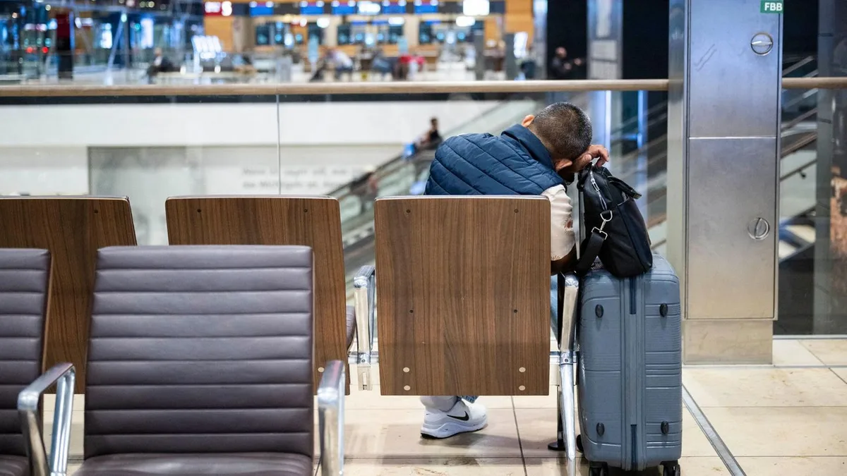 Flüge zeitweise gestoppt: Drohnenalarm am Flughafen Berlin – Hintergründe bleiben unklar