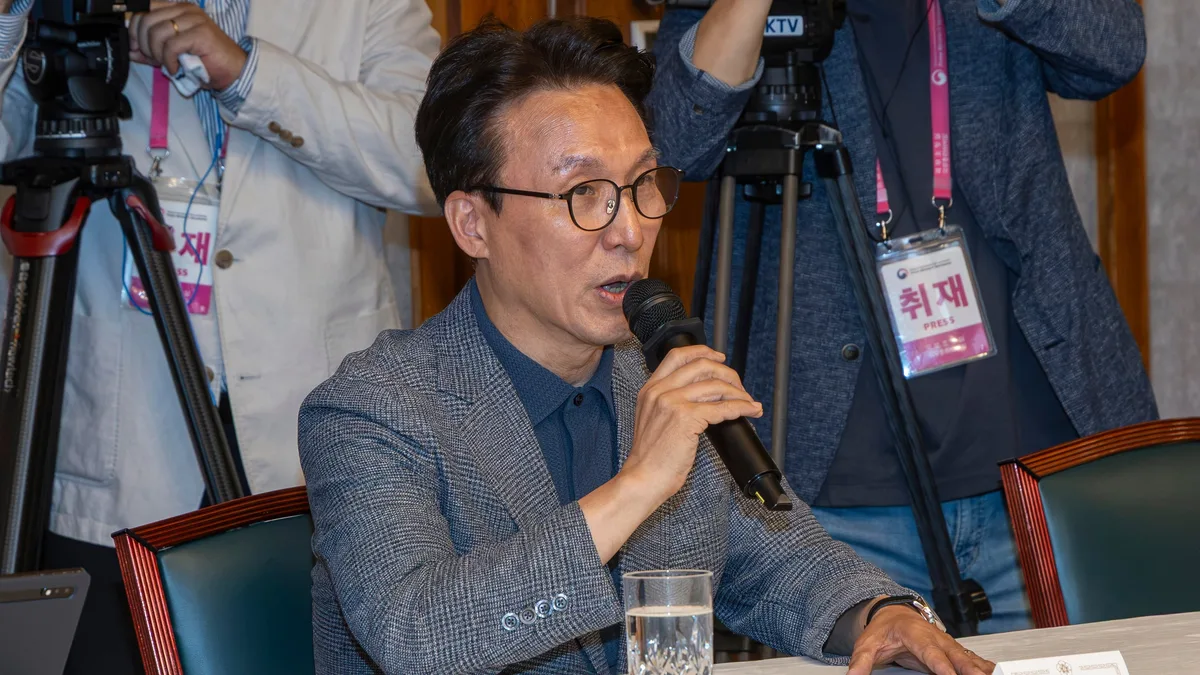 김민석 “李 1년차, 노무현 탄핵 시기 전조와 비슷”
