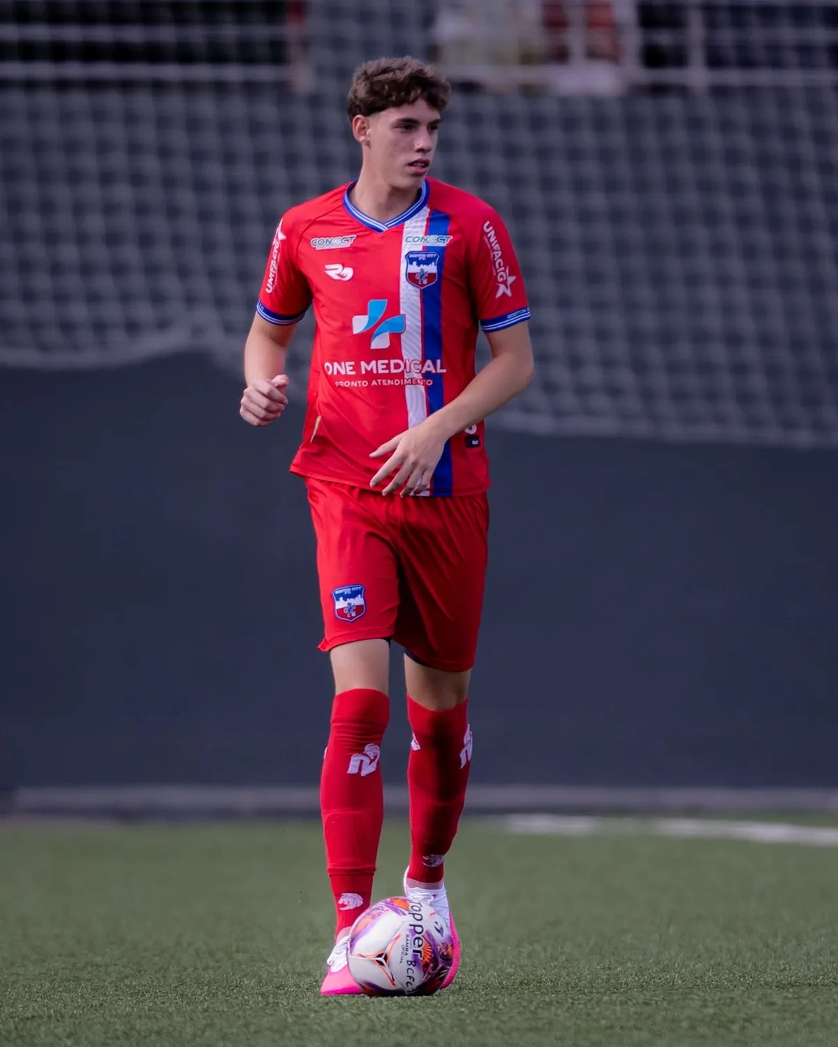 Boston City encaminha três jogadores ao Villa Nova para a temporada 2027