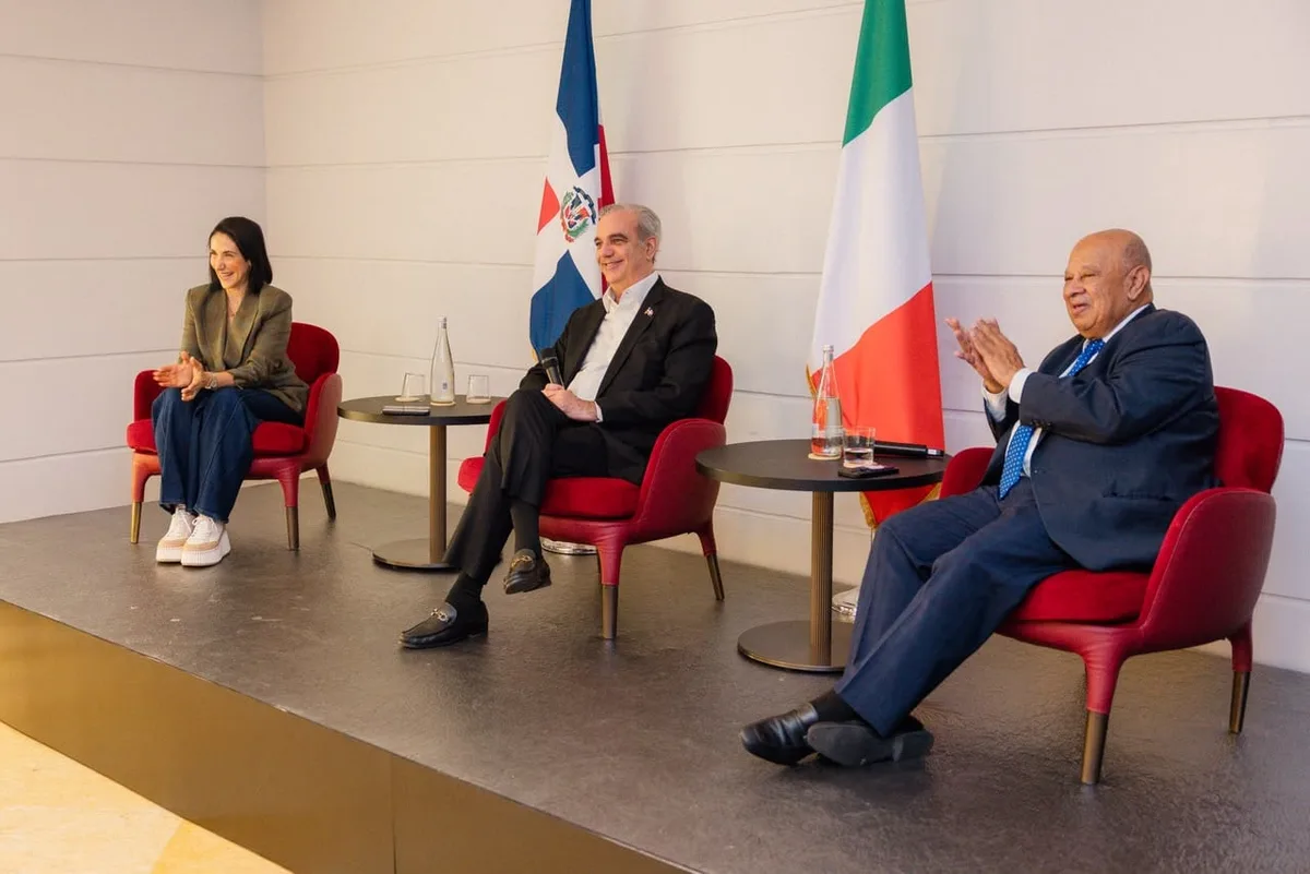 Abinader anunció fondos para una Casa de la Cultura Dominicana en Italia durante un encuentro con la diáspora