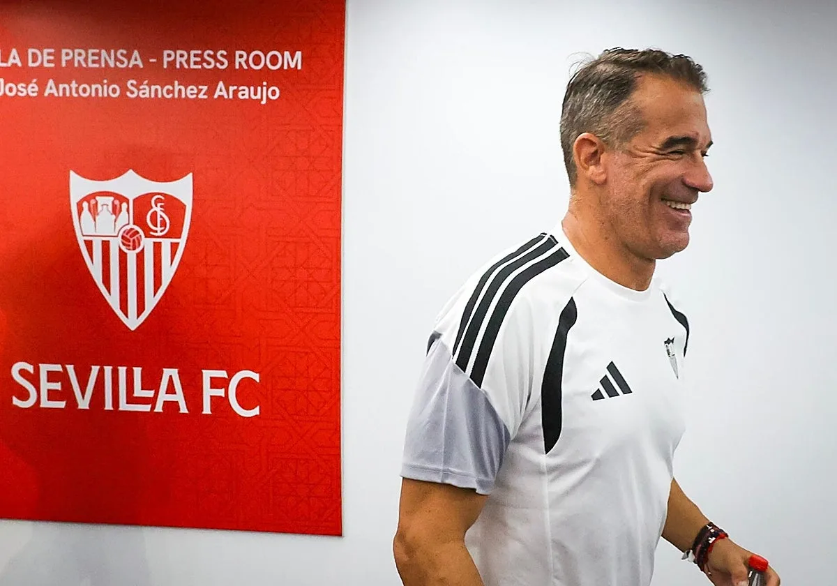 García Plaza, a la caza de un registro del Sevilla FC de Juande Ramos