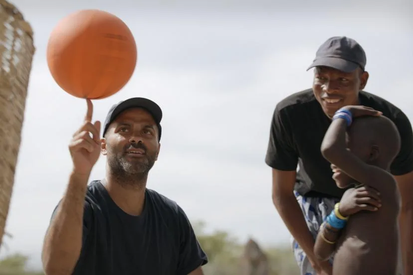 Tony Parker en terre inconnue, la reine des eaux glacées, une star universitaire perdue en NFL : Les documentaires sport à ne pas manquer cette semaine