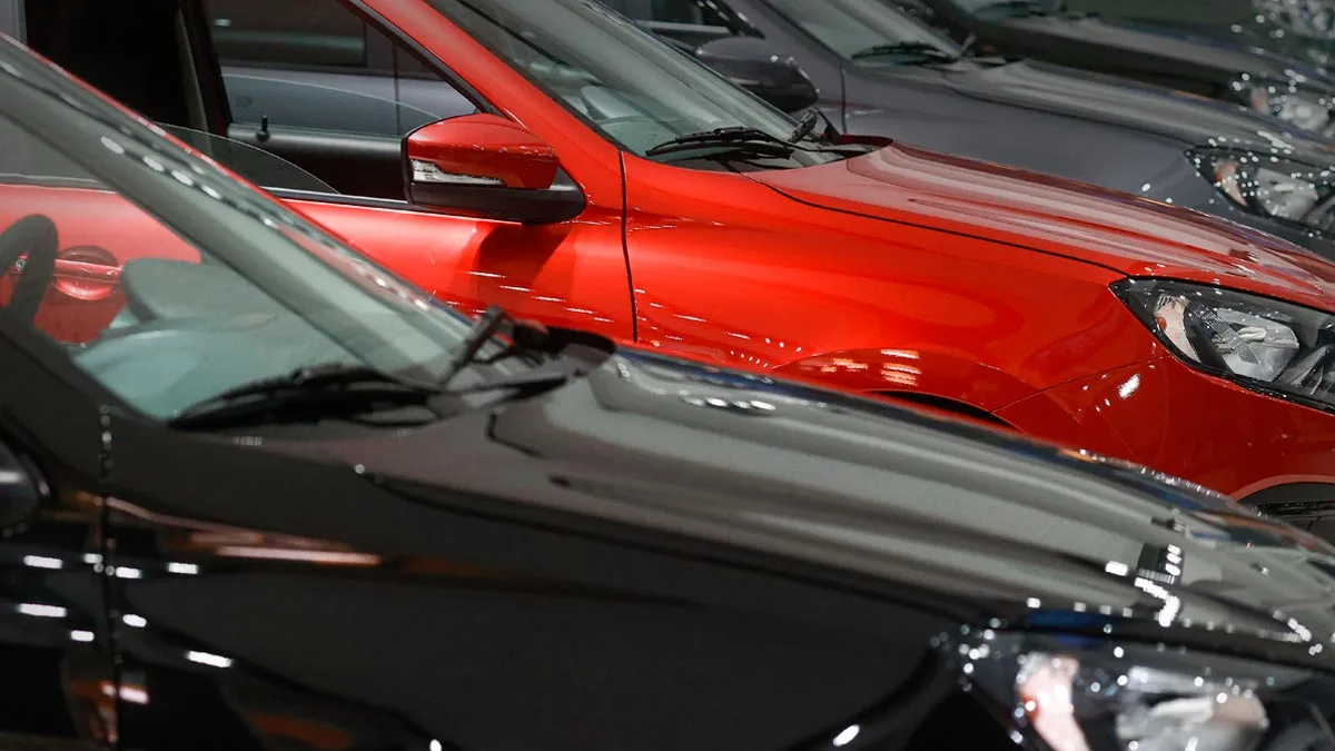 Продажи автомобилей Lada в РФ в августе выросли г/г на 3,3%, до 29,2 тыс. шт.