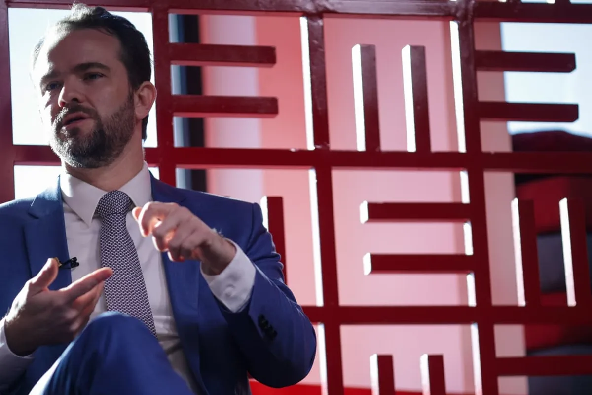 Durigan chama proposta de Flávio Bolsonaro para economia de "balela"