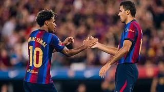 Hansi Flick explicó el porqué Rodri no ha sido titular en el Barcelona