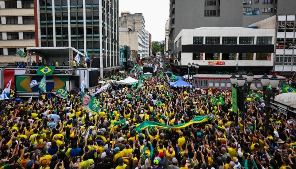Por que a eleição presidencial mobiliza mais Curitiba que a disputa pelo governo do Paraná?