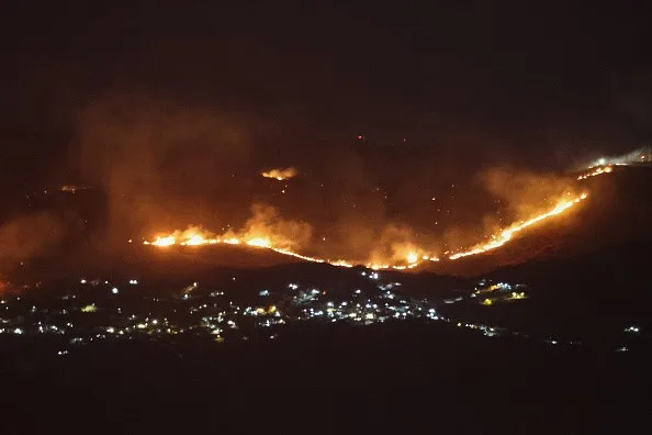 Bombeiros acusam Israel de provocar deliberadamente incêndios florestais no Líbano