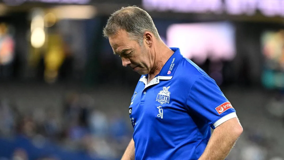 Clarkson sacked: Kangaroos in the market for new coach