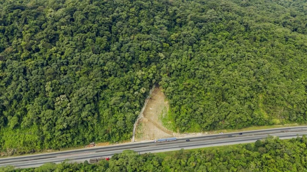 Concessionária conclui contenções de encostas em três pontos da BR-277, no Litoral do Paraná