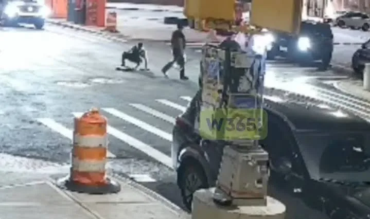 Policía de Nueva York investiga si personas que salen de alcantarillas son migrantes “cazatesoros”