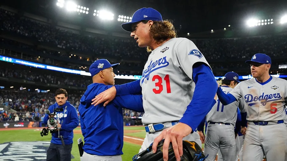 Gavin Williams strikeout prop, Tyler Glasnow outs pick for ALCS and NLCS Game 3 and 4