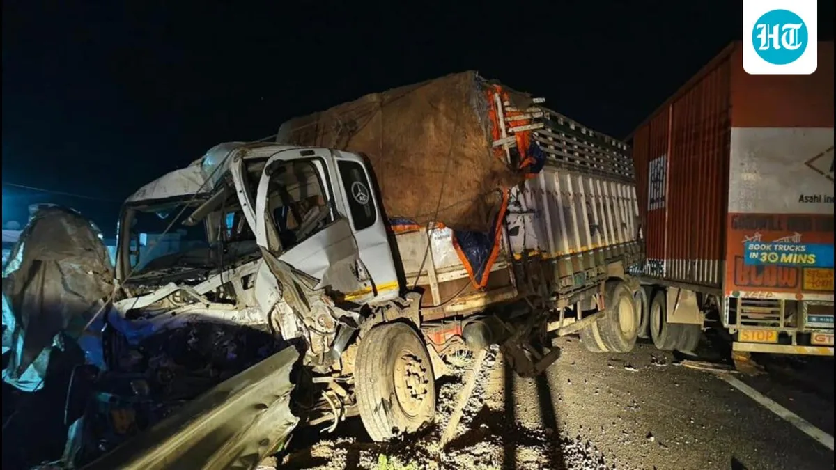 Two killed, four injured in multi-vehicle pile-up on Delhi-Mumbai Expressway in Kota
