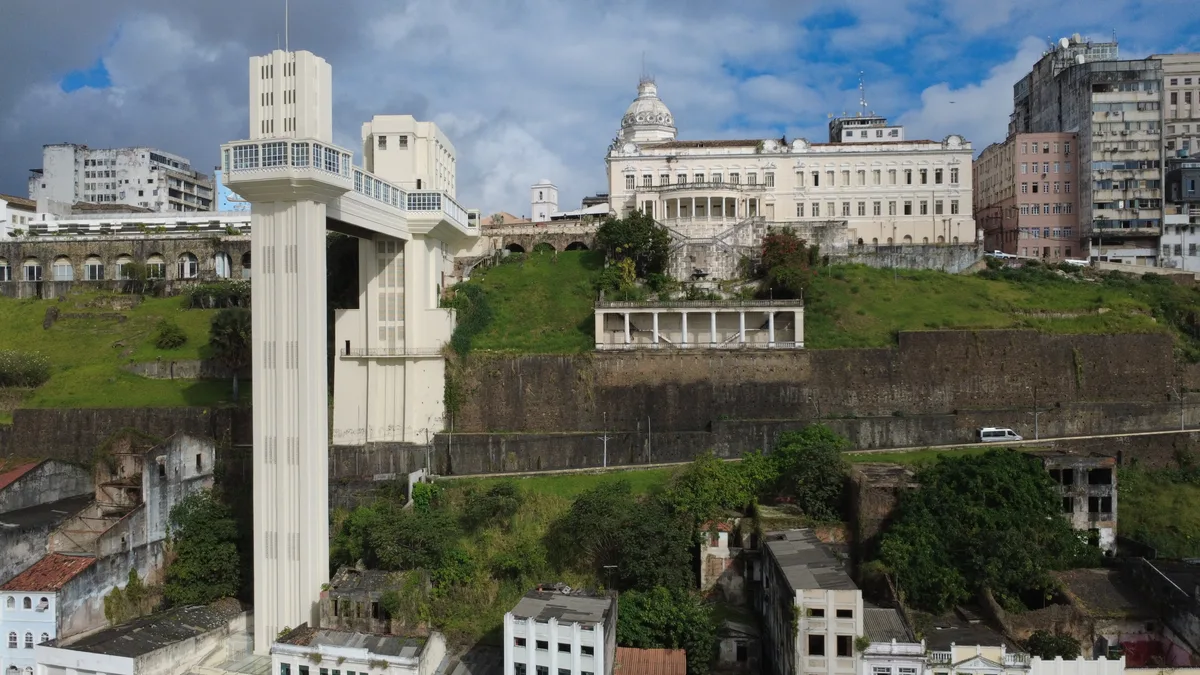 Elevador Lacerda pode mudar de nome? Entenda investigação do MP-BA