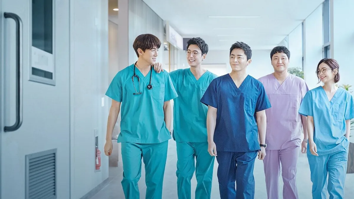 Ce soir sur Netflix : 5 médecins, 20 ans d’amitié et une série coréenne qui fait autant rire que pleurer