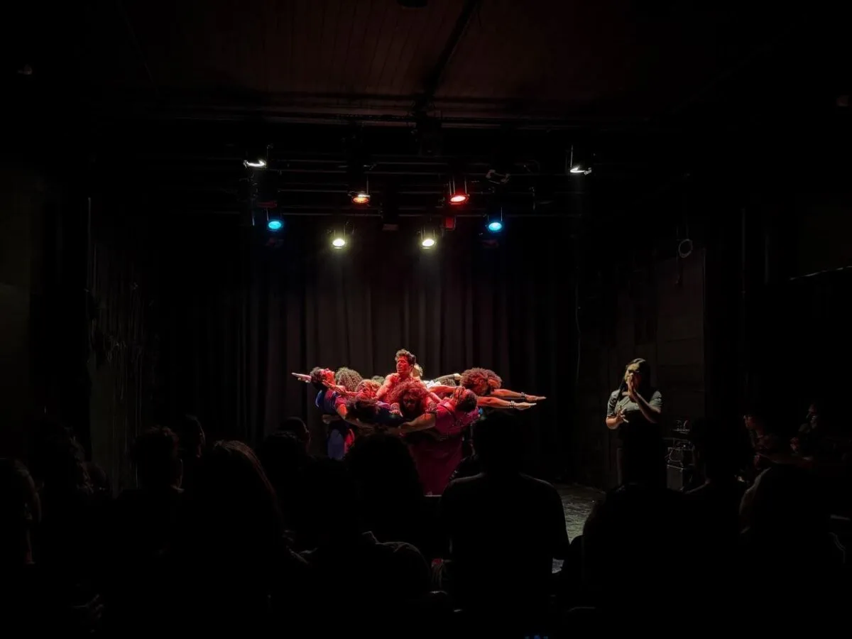 Teatro acreano conquista público em Porto Velho com espetáculos do grupo Macaco Prego da Macaca Colorida