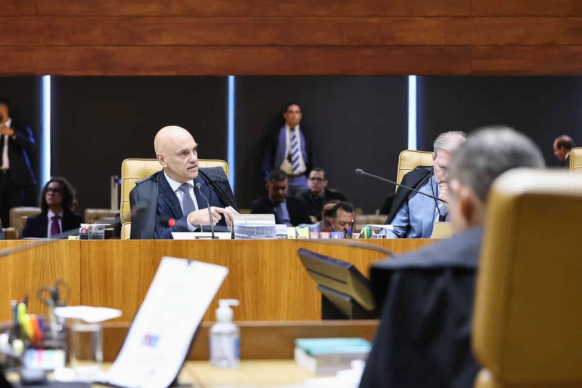 Crusoé: Confiança no STF cai quase 20 pontos, aponta AtlasIntel