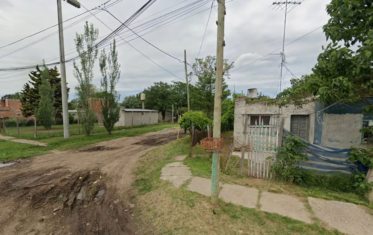 Un hombre fue encontrado muerto con 20 puñaladas y una bolsa en la cabeza en Moreno: detuvieron a su esposa y una de sus hijas